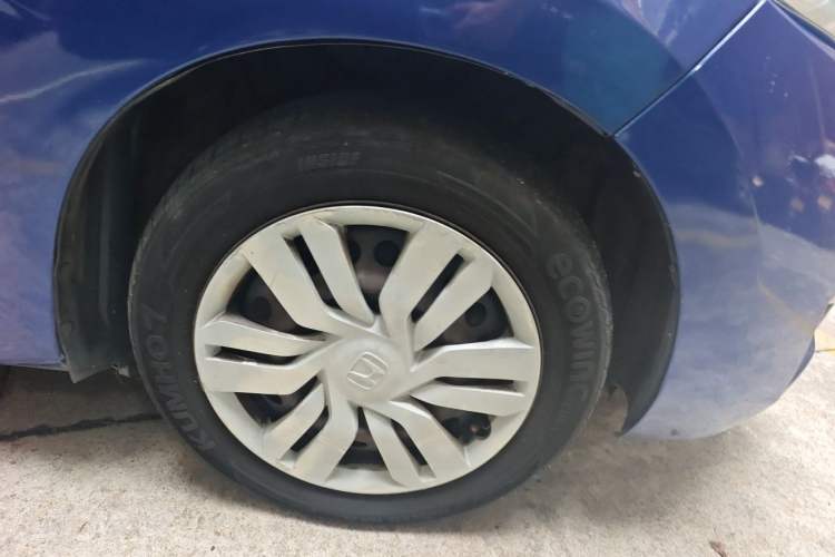 Used Honda Fit 2016 1.5L LXS CVT Comfort Sunroof Version Right Front Wheel Hub