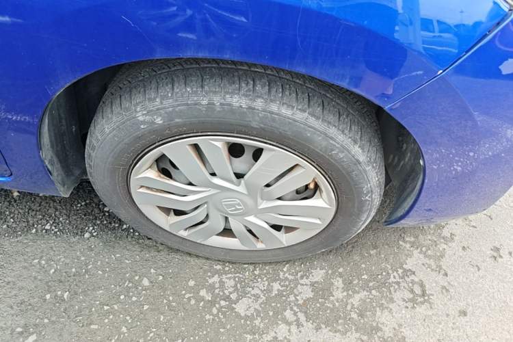 Used Honda Fit 2016 1.5L LXS CVT Comfort Sunroof Version Right Front Wheel Hub