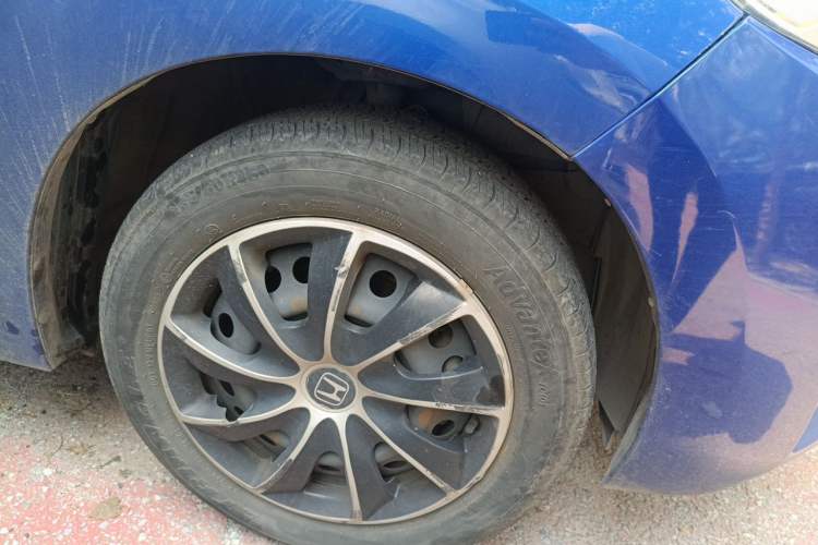 Used Honda Fit 2016 1.5L LX CVT Comfort Model Right Front Wheel Hub
