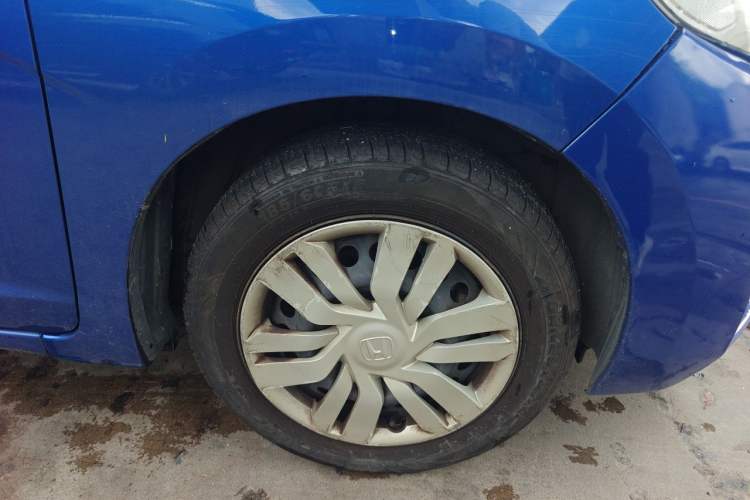 Used Honda Fit 2016 1.5L LXS CVT Comfort Sunroof Version Right Front Wheel Hub