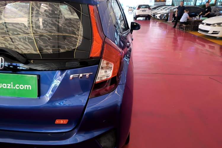Used Honda Fit 2016 1.5L LX CVT Comfort Model Right Rear Taillight