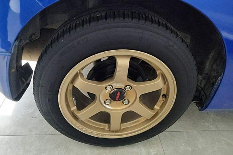 Used Honda Fit 2016 1.5L LX CVT Comfort Model Right Rear Wheel Hub