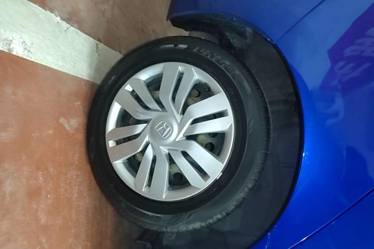 Used Honda Fit 2016 1.5L LXS CVT Comfort Sunroof Version Right Rear Wheel Hub