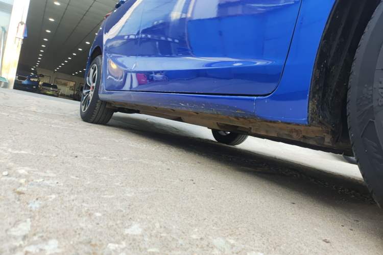 Used Honda Fit 2016 1.5L LX CVT Comfort Model Right Side Sill