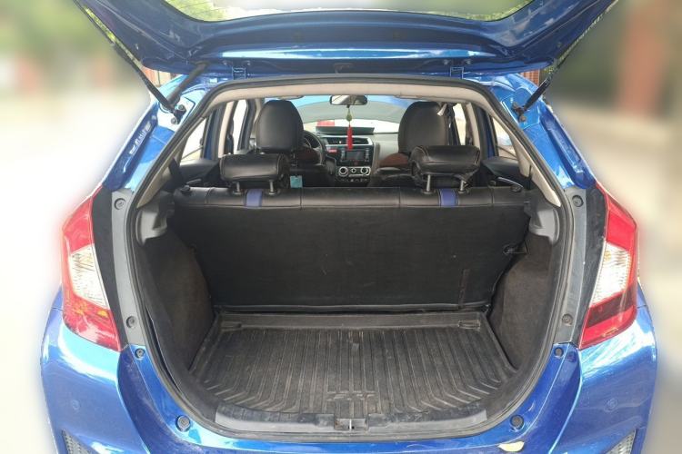 Used Honda Fit 2016 1.5L SES CVT Fashion Sunroof Edition Trunk