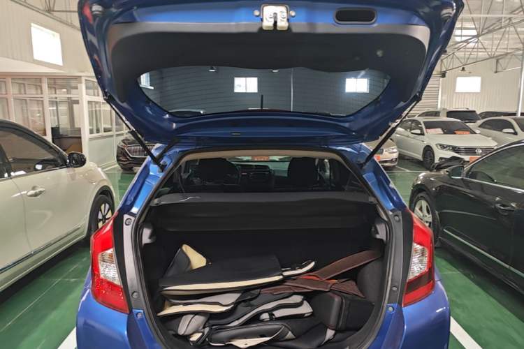 Used Honda Fit 2016 1.5L LX CVT Comfort Model Trunk