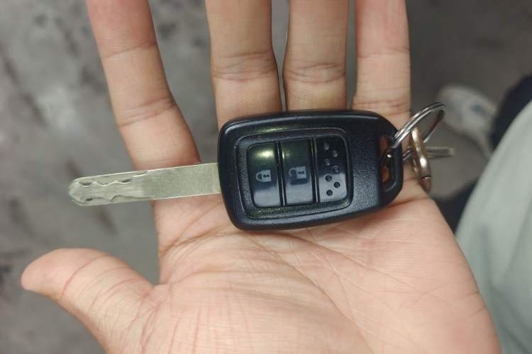 Used Honda Fit 2016 1.5L LXS CVT Comfort Sunroof Version Vehicle Key