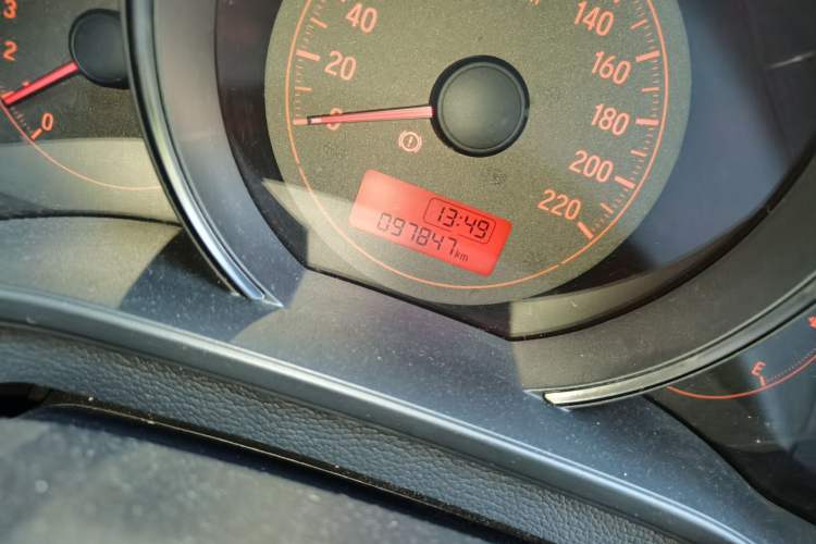 Used Honda Fit 2016 1.5L LX Manual Comfort Model Odometer Close Up