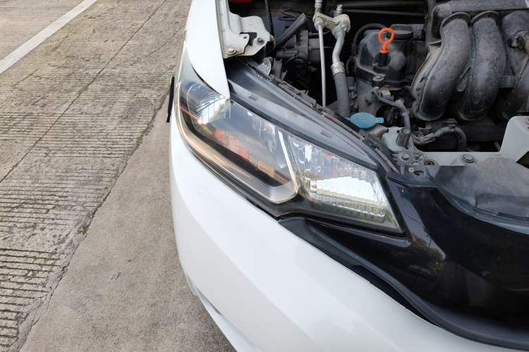 Used Honda Fit 2016 1.5L LX Manual Comfort Model Right Front Headlight