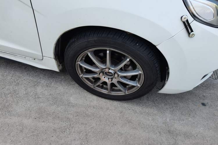 Used Honda Fit 2016 1.5L LX Manual Comfort Model Right Front Wheel Hub