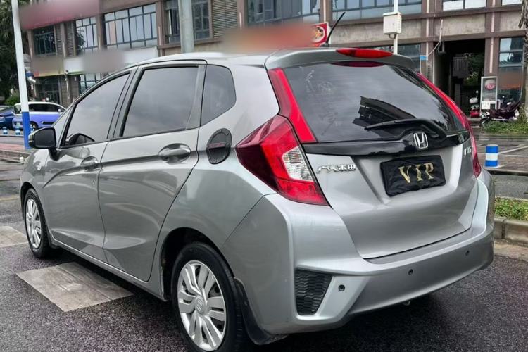Used Honda Fit 2016 1.5L LX CVT Comfort Model Exterior 3