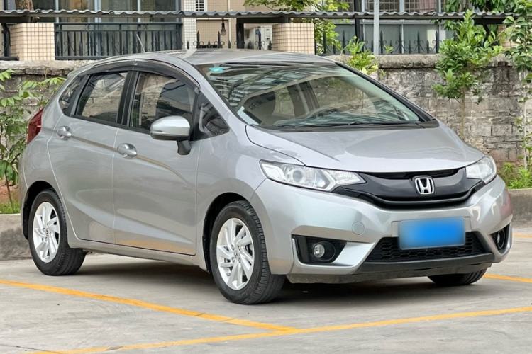 Used Honda Fit 2016 1.5L SE CVT Fashion Model Exterior 4