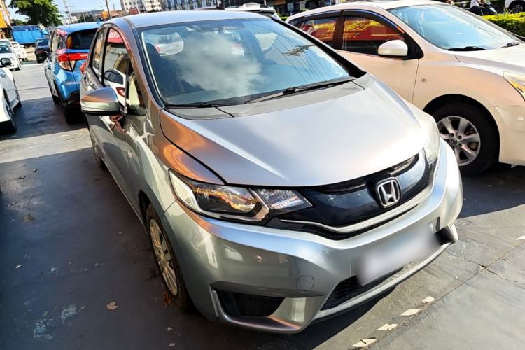 Used Honda Fit 2016 1.5L LX CVT Comfort Model Front Right 45 Deg