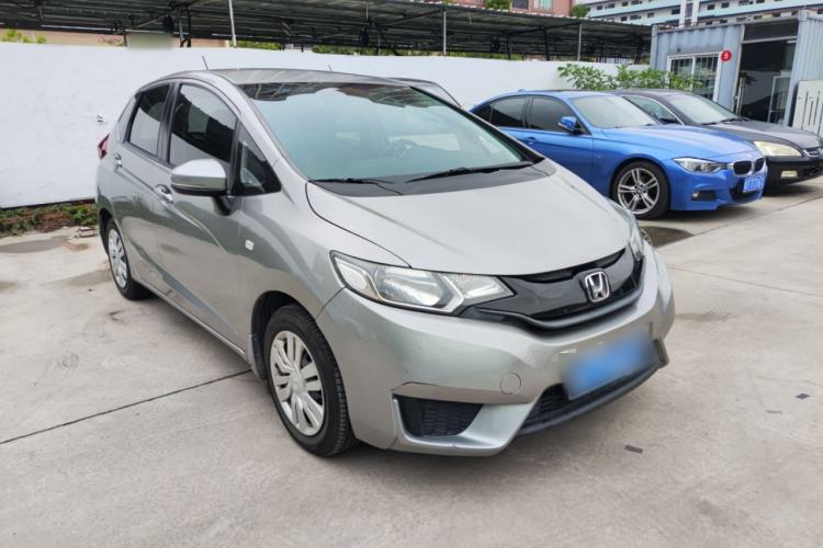 Used Honda Fit 2016 1.5L LX CVT Comfort Model Front Right 45 Deg