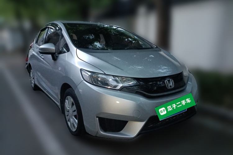 Used Honda Fit 2016 1.5L LXS CVT Comfort Sunroof Version Front Right 45 Deg