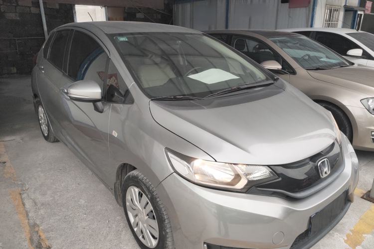 Used Honda Fit 2016 1.5L LX CVT Comfort Model Front Right 45 Deg