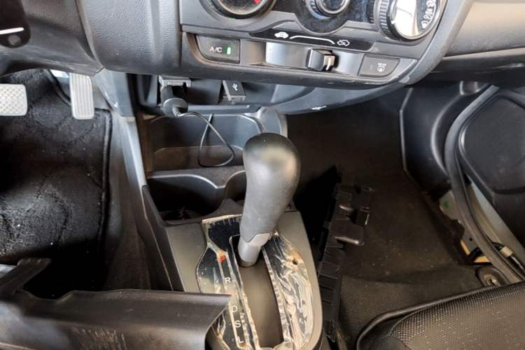 Used Honda Fit 2016 1.5L LX CVT Comfort Model Gear Lever