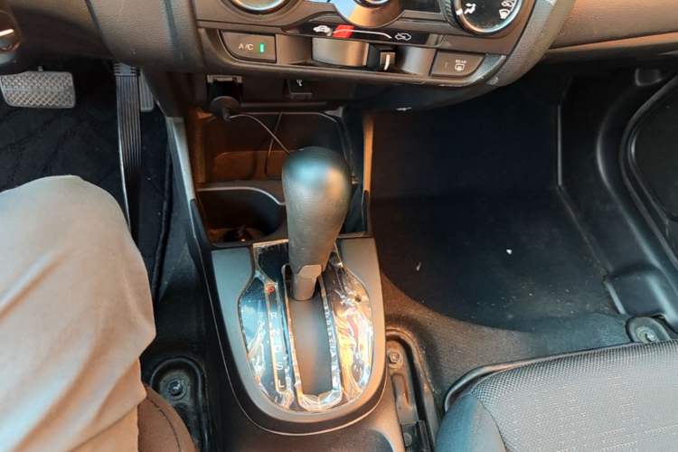 Used Honda Fit 2016 1.5L LX CVT Comfort Model Gear Lever