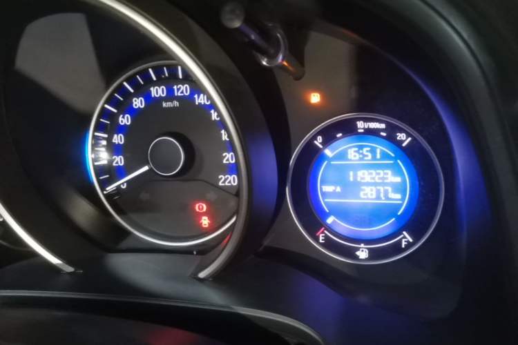 Used Honda Fit 2016 1.5L SE CVT Fashion Model Instrument Cluster