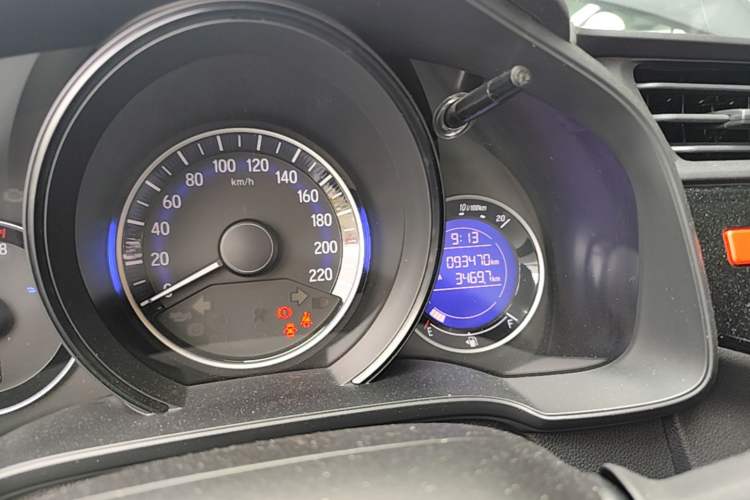 Used Honda Fit 2016 1.5L LXS CVT Comfort Sunroof Version Instrument Cluster