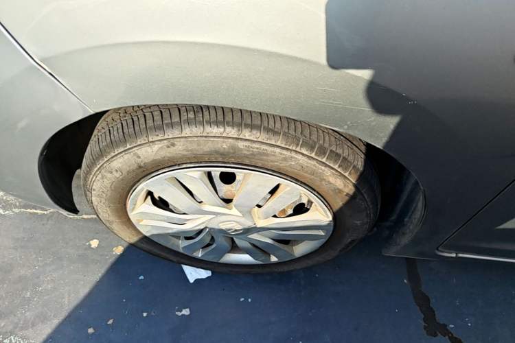 Used Honda Fit 2016 1.5L LX CVT Comfort Model Left Front Wheel Hub