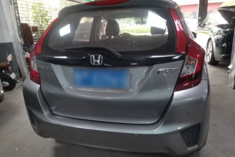 Used Honda Fit 2016 1.5L SE CVT Fashion Model Rear