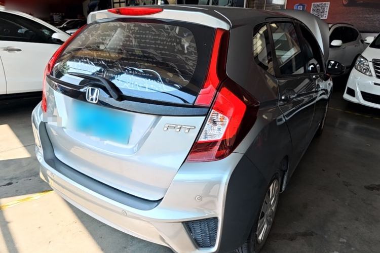 Used Honda Fit 2016 1.5L LX CVT Comfort Model Rear Right 45 Deg