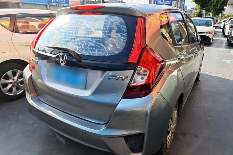 Used Honda Fit 2016 1.5L LX CVT Comfort Model Rear Right 45 Deg