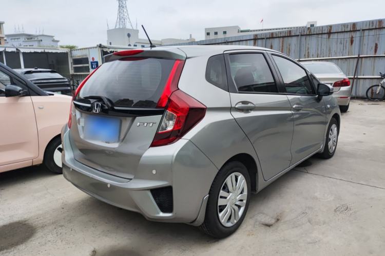 Used Honda Fit 2016 1.5L LX CVT Comfort Model Rear Right 45 Deg