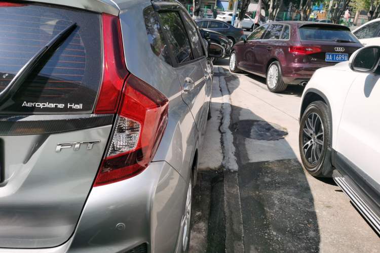 Used Honda Fit 2016 1.5L SE CVT Fashion Model Right Rear Taillight