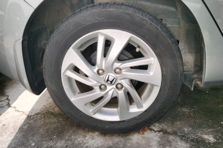 Used Honda Fit 2016 1.5L SE CVT Fashion Model Right Rear Wheel Hub