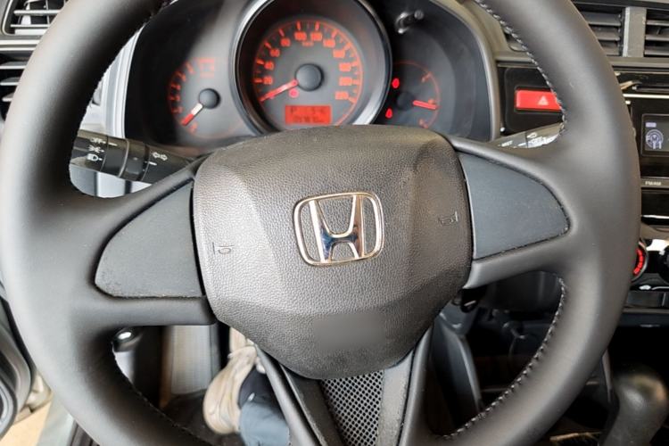Used Honda Fit 2016 1.5L LX CVT Comfort Model Steering Wheel