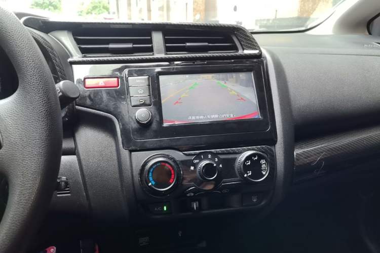 Used Honda Fit 2016 1.5L LXS CVT Comfort Sunroof Version Audio And AC Panel