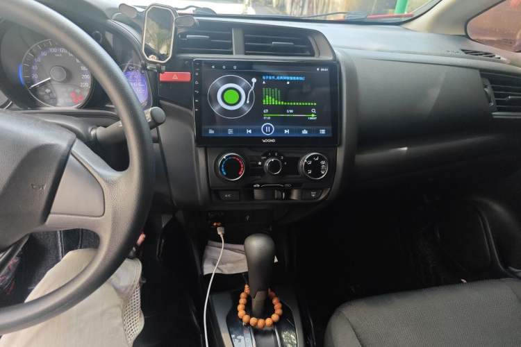 Used Honda Fit 2016 1.5L LX CVT Comfort Model Audio And AC Panel