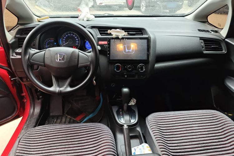Used Honda Fit 2016 1.5L LXS CVT Comfort Sunroof Version Center Console