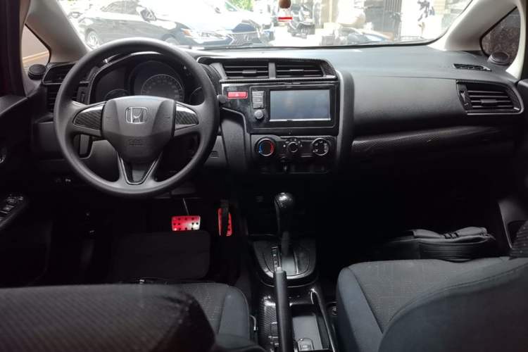 Used Honda Fit 2016 1.5L LXS CVT Comfort Sunroof Version Center Console