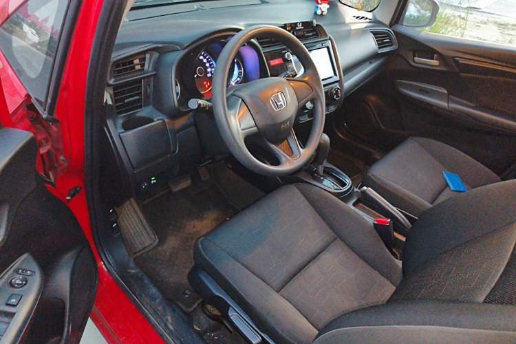 Used Honda Fit 2016 1.5L LXS CVT Comfort Sunroof Version Driver Seat