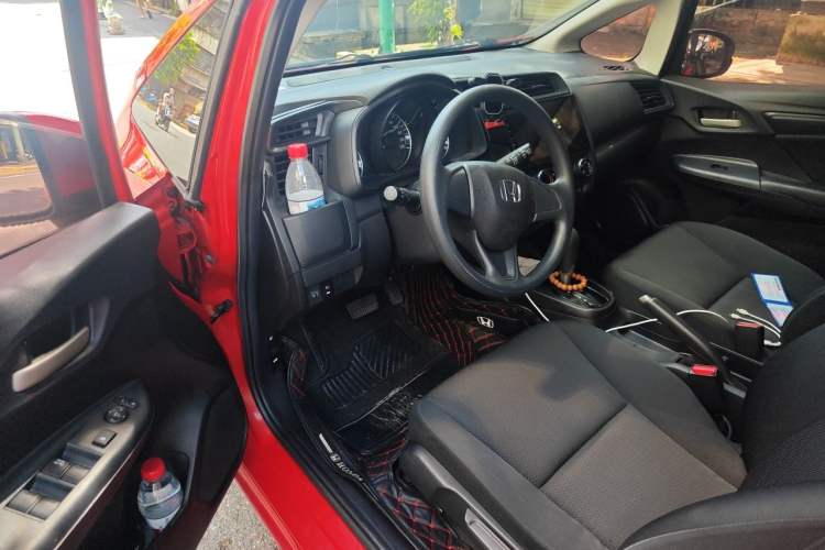 Used Honda Fit 2016 1.5L LX CVT Comfort Model Driver Seat
