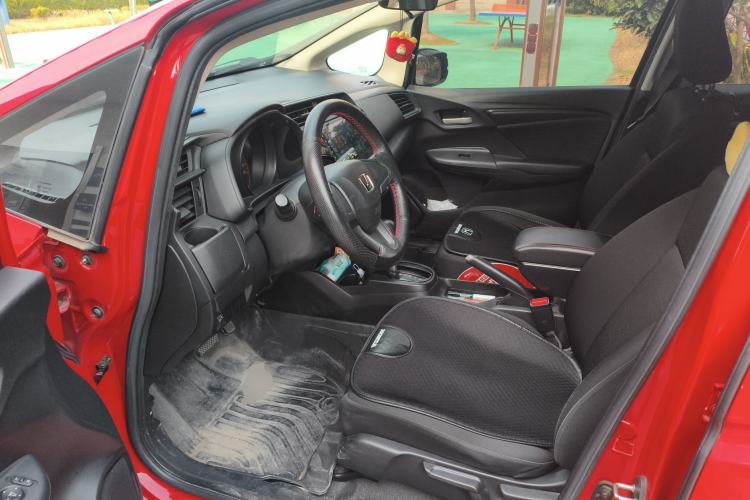 Used Honda Fit 2016 1.5L LX CVT Comfort Model Driver Seat