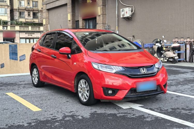 Used Honda Fit 2016 1.5L LXS CVT Comfort Sunroof Version Exterior 9