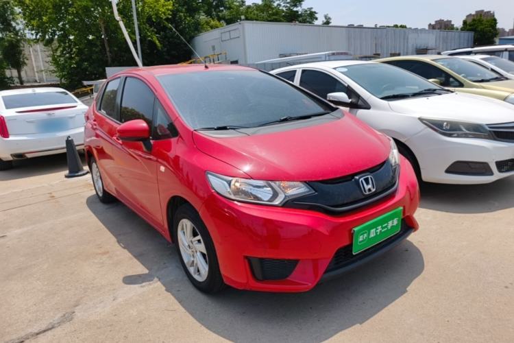 Used Honda Fit 2016 1.5L LX CVT Comfort Model Front Right 45 Deg