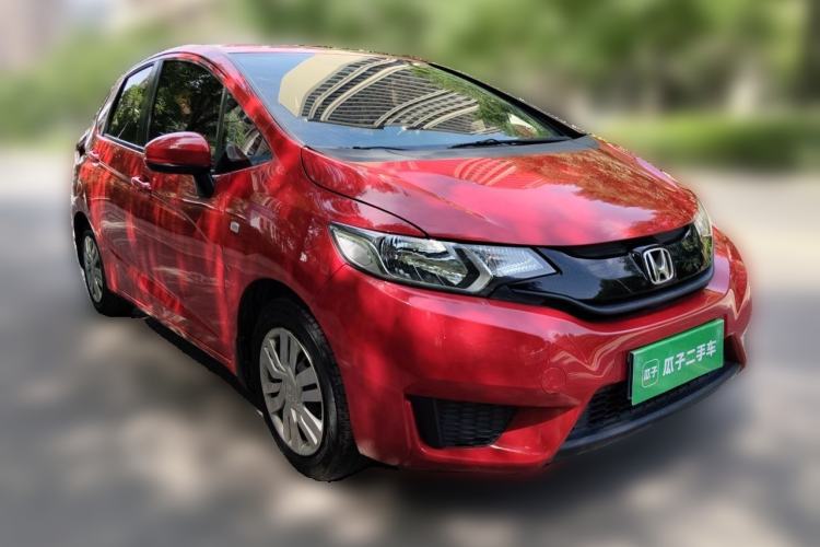 Used Honda Fit 2016 1.5L LXS CVT Comfort Sunroof Version Front Right 45 Deg