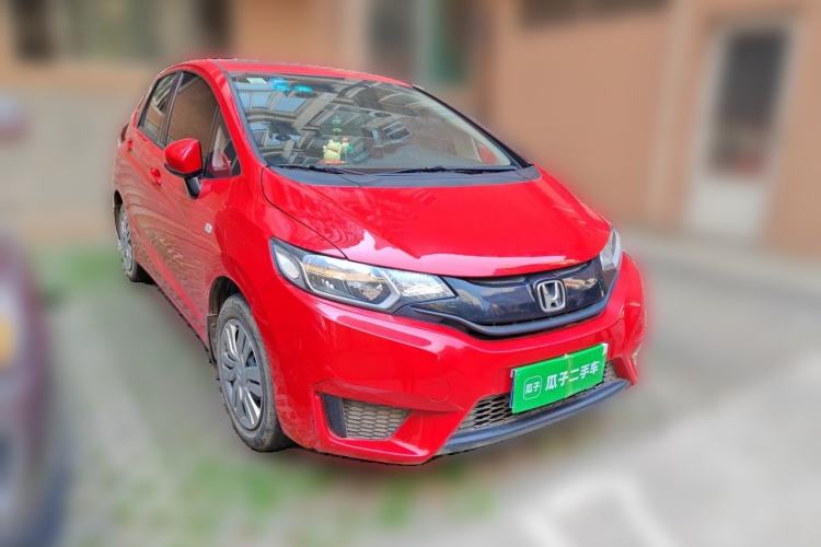 Used Honda Fit 2016 1.5L LXS CVT Comfort Sunroof Version Front Right 45 Deg