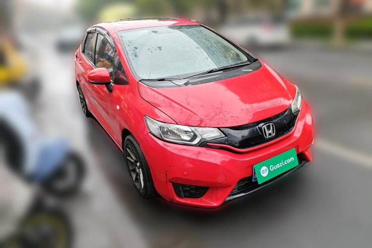 Used Honda Fit 2016 1.5L LXS CVT Comfort Sunroof Version Front Right 45 Deg