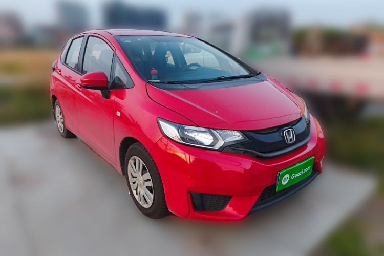 Used Honda Fit 2016 1.5L LXS CVT Comfort Sunroof Version Front Right 45 Deg