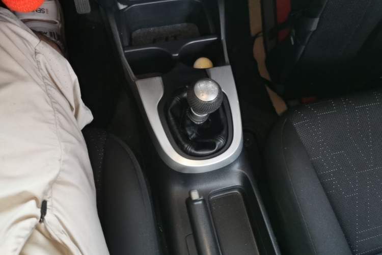 Used Honda Fit 2016 1.5L LX Manual Comfort Model Gear Lever