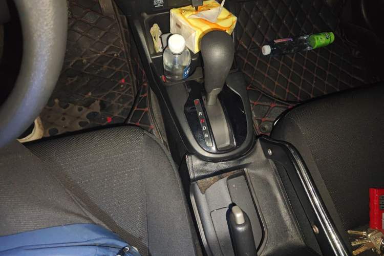 Used Honda Fit 2016 1.5L LXS CVT Comfort Sunroof Version Gear Lever
