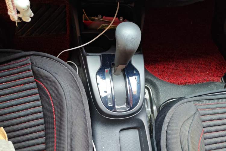 Used Honda Fit 2016 1.5L LXS CVT Comfort Sunroof Version Gear Lever