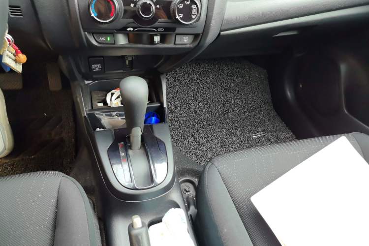 Used Honda Fit 2016 1.5L LX CVT Comfort Model Gear Lever
