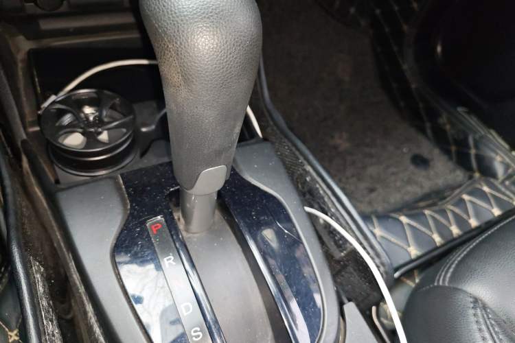 Used Honda Fit 2016 1.5L LXS CVT Comfort Sunroof Version Gear Lever